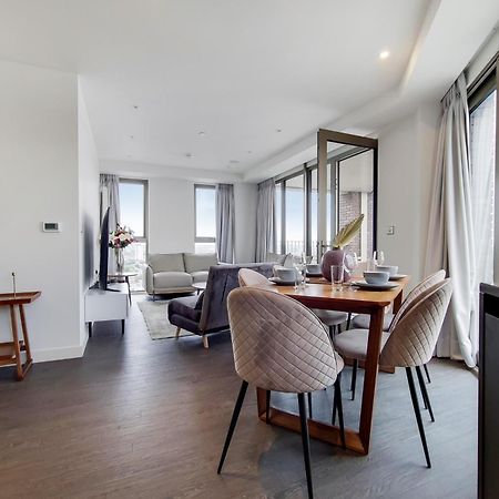 Deluxe Three Bedroom Apartment By London Excel Stays Eksteriør billede